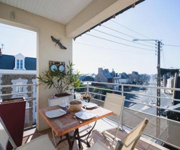 Apartment Clos Schuman by Interhome