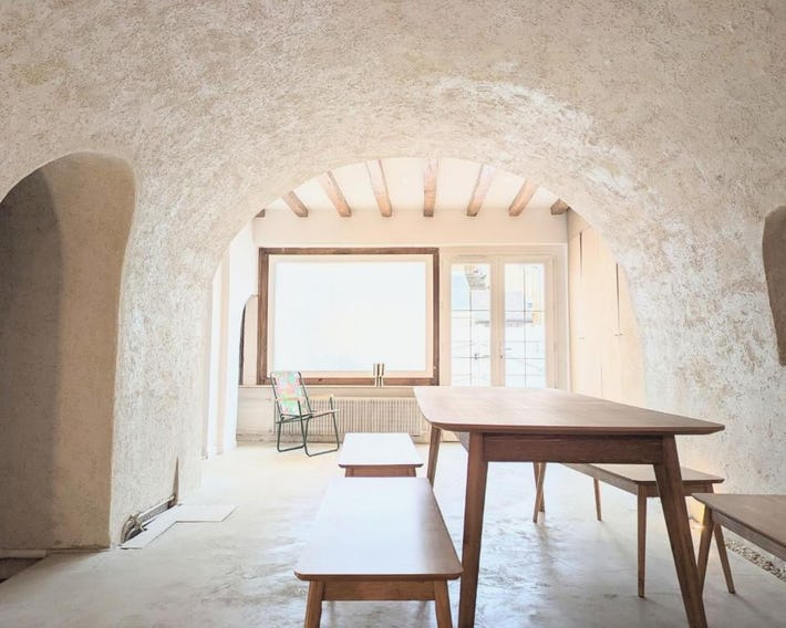 Charmante maison semi-troglodyte