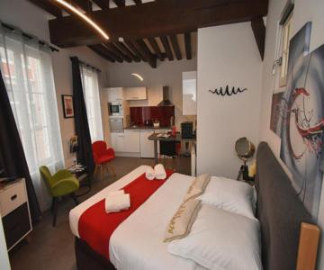 Le Saint-aignan, Nuits-chartraines, Parking Privé A Quelques Minutes, 3 étoiles