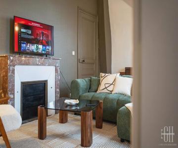 Appartement avec chambre, parking, bureau, wifi