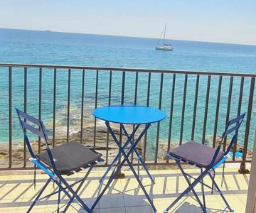Studio pied dans l-eau CAP CORSE ERBALUNGA