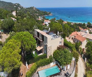 Faounzina Villa