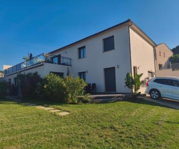 Doume et Coco T1 30M2 Vue mer