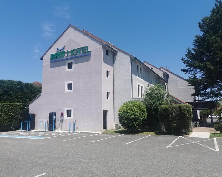 Brit Hotel Pau Lons