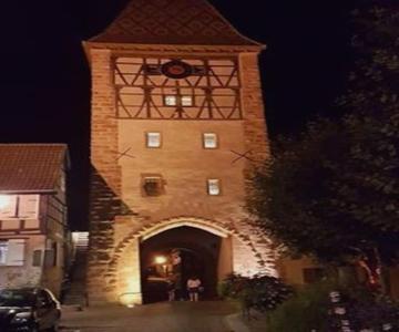 Le Clocher Aux Cigognes Au Village De Bergheim