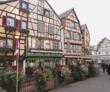 Historical town center cosy flat