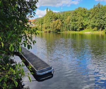 Maison D'hôte Au Bord De La Rivière Avec Jacuzzi