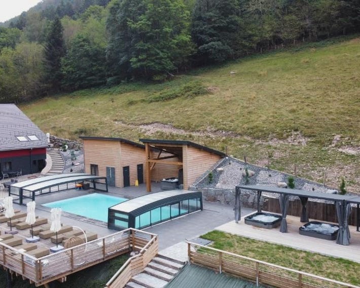 La Ferme de Rochesson, Jacuzzis & Piscine commune