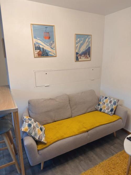 Studio mezzanine - 5 min gare et centre - Parking gratuit