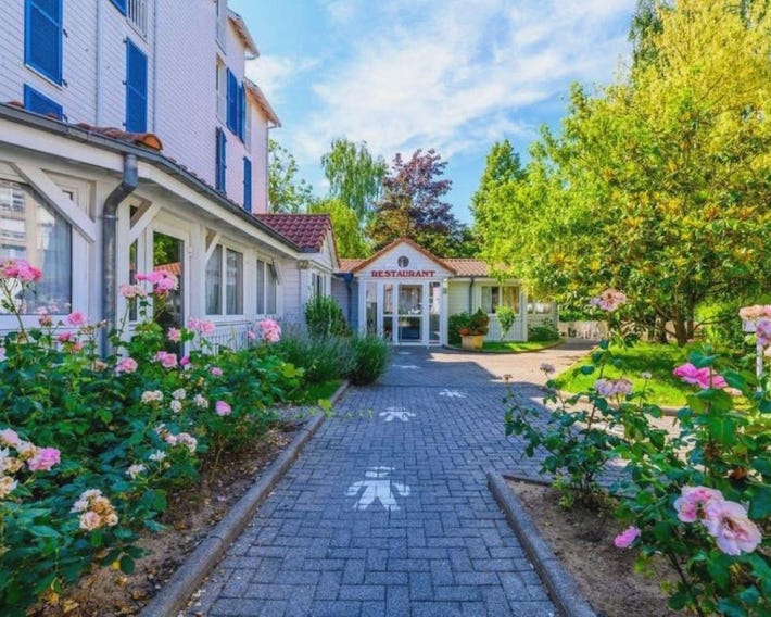 Hotel Strasbourg - Montagne Verte & Restaurant Louisiane