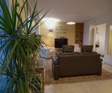 Bel appartement avec baignoire