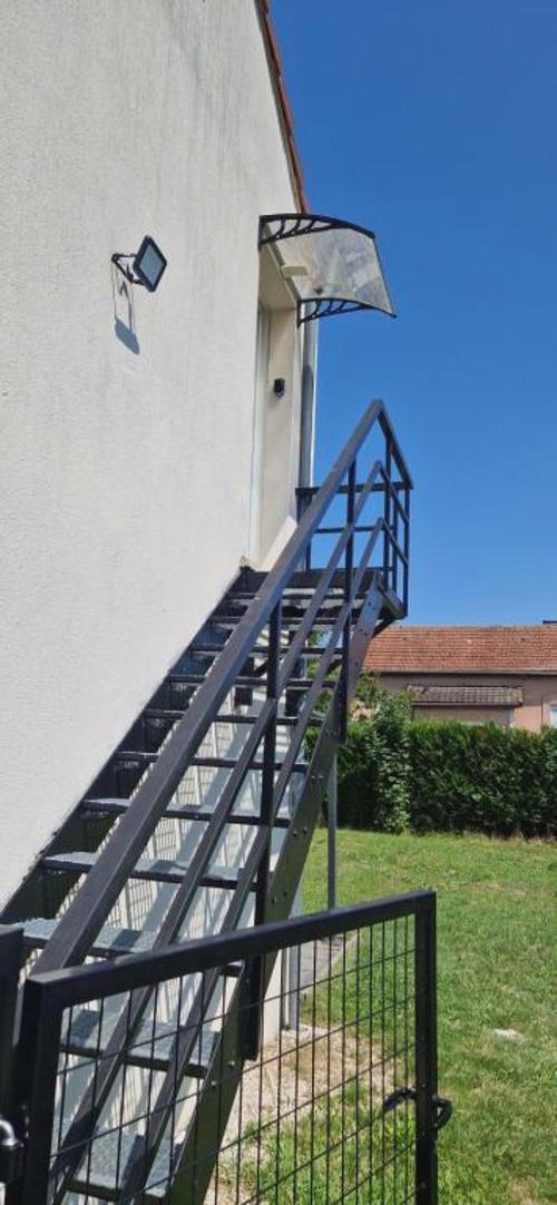 Appartement cosy spacieux parking gratuit en face