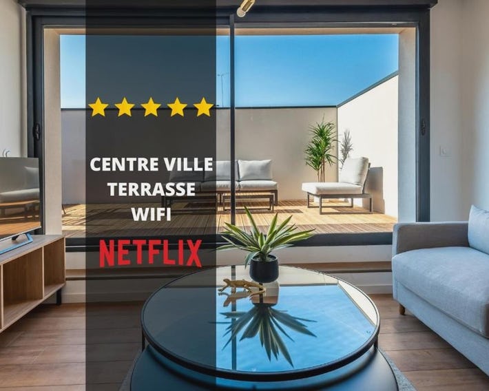 DOWNTOWN ROOFTOP - CENTRE VILLE - WiFi - TERRASSE - NETFLIX