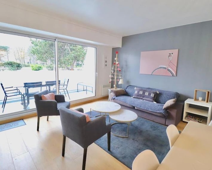 Bel apt 6 pers, 2 chambres avec balcon et parking