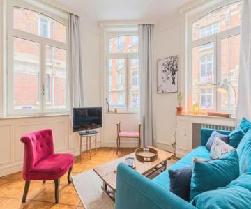 Center apartment with lots of charm