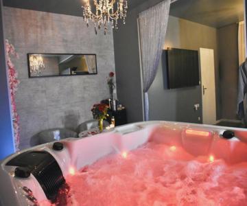 Luxury & Love - Professional Jaccuzzi and Spa