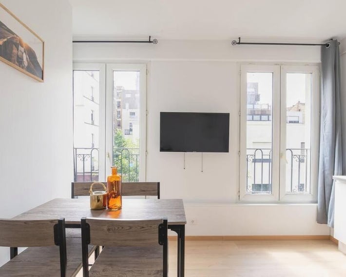 Clichy New Flat 15 Min from Paris , Ideal for 4 Guests