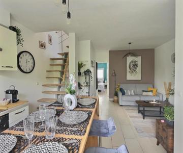 Duplex Between Paris & Disneyland