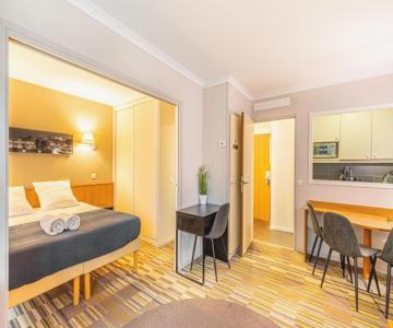 Paris Expo Apart Hotel - Porte de Versailles & Parking
