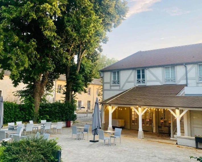 Hôtel du Cheval Blanc - Paris Marne La Vallée