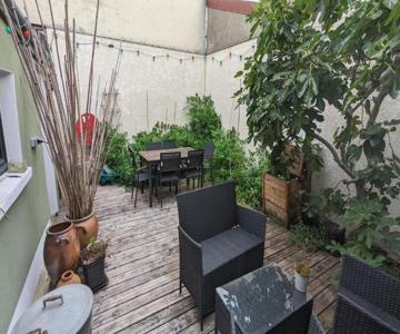 maison Verte - Terrasse - Parking - 10min Du Métro