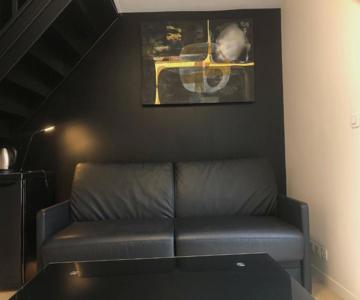 Une Chambre A Neuilly
