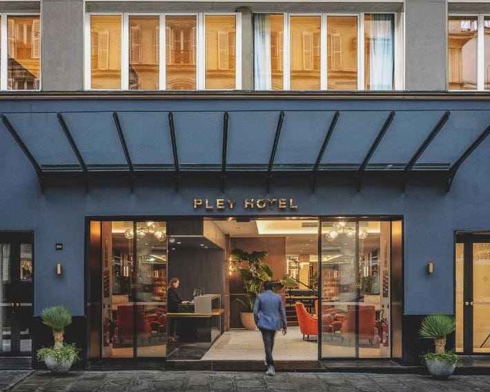 PLEY Hotel