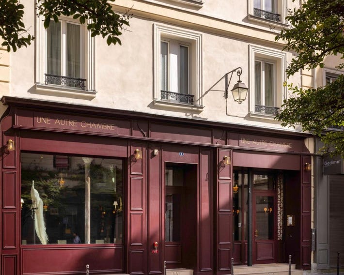 UNE AUTRE CHAMBRE