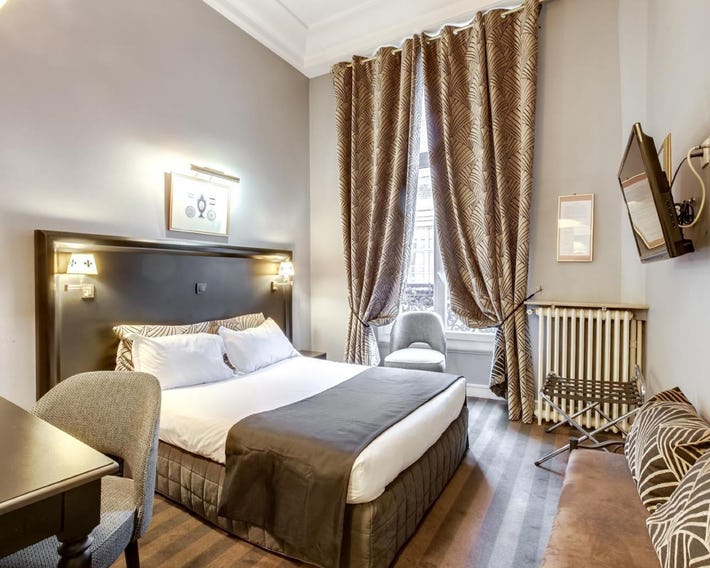 Opera Maintenon