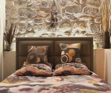 Studio design Kenzo -Bed Premium accommodation short breaks