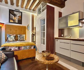 Studio design Notre Dame & comfortable accommodation short breaks