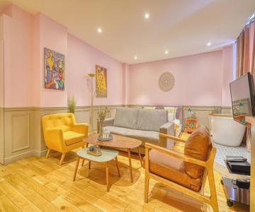 Luxury Suite Paris Republique