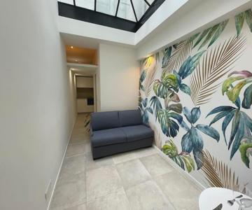 Bright studio apartment in the heart of Paris