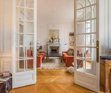 Luxurious Traditional French Style Near Eiffel Tower