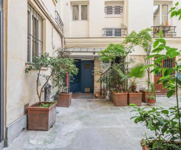 Joli studio rue de Nazareth