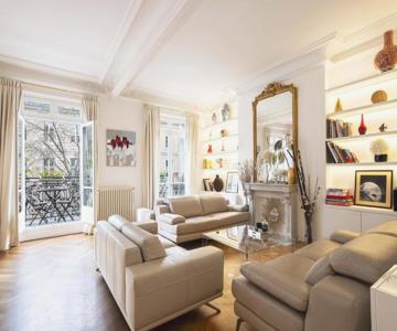 Deluxe Paris St Germain Suite
