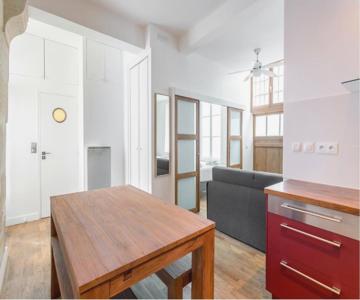 Suite Du Lion/ac Historic Flat, Marais, 4-5 Guests
