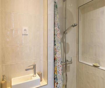 Pleasant 1bd Duplex For 4 Batignolles