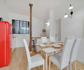 Loft d'Exception pour 6 Personnes - Voltaire 11e