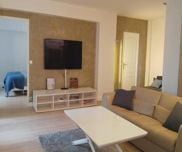 Beautiful T3 With Balcony - Near Parc Monceau