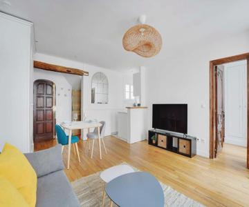 Superb Apartment Near Le Bon Marché - Mobility Lease