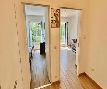 LOGEMENT ENTIER 2 PIECES PARKING 5'métro