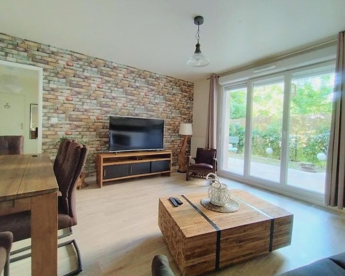 Chic apart with piano, terrace and parking