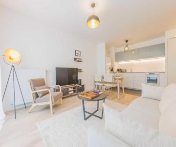 Modern apartment - 2BR-5P - Puces de Saint-Ouen