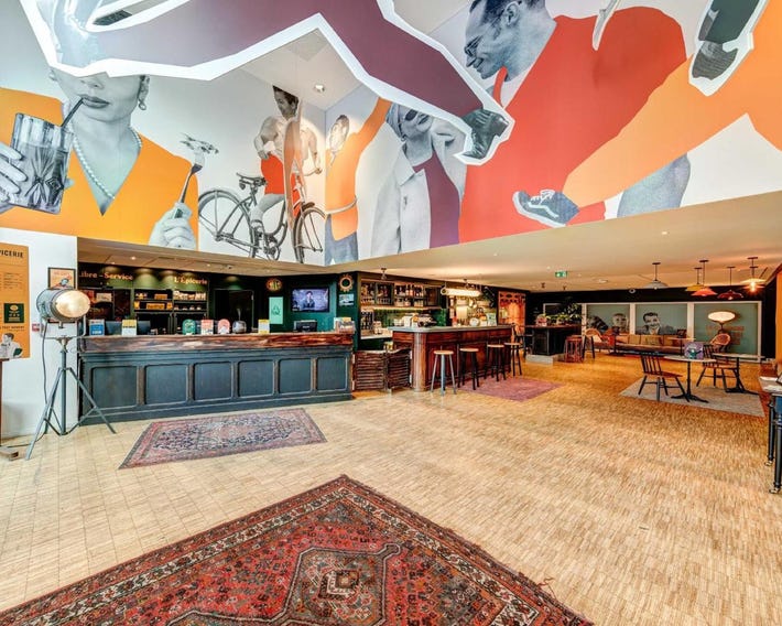 B&B HOTEL Paris Mairie de Saint-Ouen