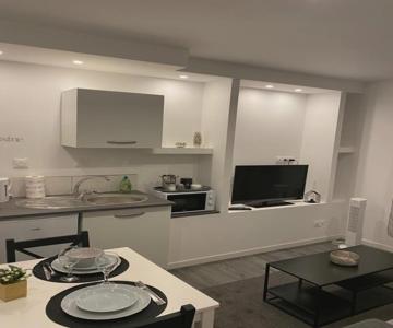 Superbe F2 proche centre ville