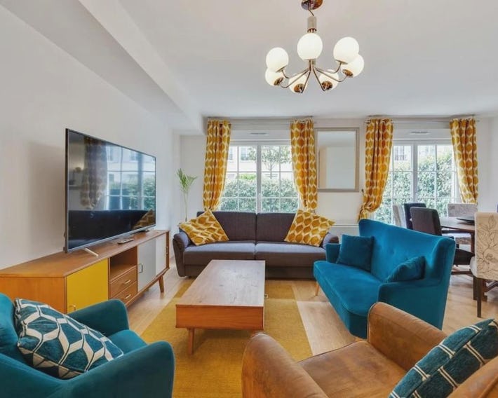 Accommodation closest to Disneyland