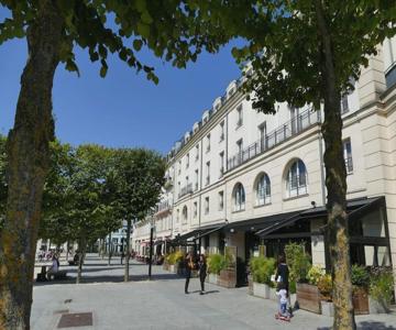 Disneyland Paris 70m² Face Parc, Place Ariane