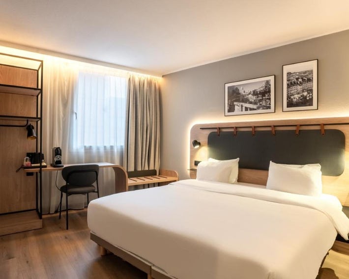 Hotel Campanile Paris Ouest - Pont De Suresnes