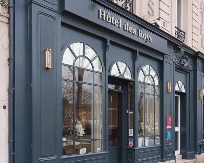 A l'Hôtel Des Roys